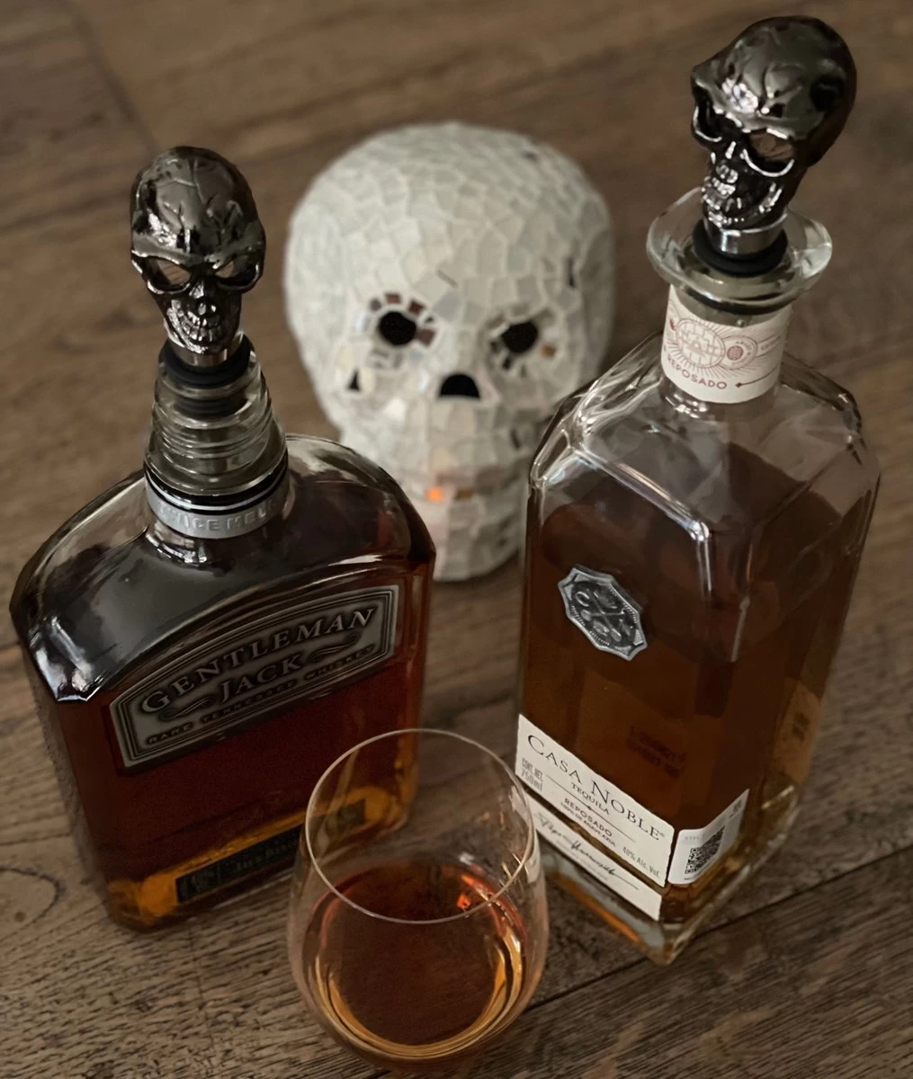 Catrinaz® - Bouchon De Bouteille Premium Avec Tête De Mort - Bouchon à Vin - Noir - Tête De Mort Noire - Tête De Mort - Coffret Cadeau Luxe - Cadeau Uniek - Cadeau Homme Et Femme 5 Catrinaz® - Bouchon De Bouteille Premium Avec Tête De Mort - Bouchon à Vin - Noir - Tête De Mort Noire - Tête De Mort - Coffret Cadeau Luxe - Cadeau Uniek - Cadeau Homme Et Femme – Image 3