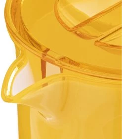 Set De 2 Carafes Pichet/pichet à Jus Avec Couvercle 1950 Ml Jaune - Dimensions : 18 X 10,5 X 25 Cm - Matière : Plastique 7 Set De 2 Carafes Pichet/pichet à Jus Avec Couvercle 1950 Ml Jaune - Dimensions : 18 X 10,5 X 25 Cm - Matière : Plastique -Dégustation Délicate 1054x1200 3