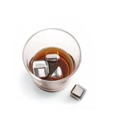 Pierres à Whisky En Acier Inoxydable - Ensemble Premium - Pierres à Whisky En Métal - 4 Pièces - SEC 31 Pierres à Whisky En Acier Inoxydable - Ensemble Premium - Pierres à Whisky En Métal - 4 Pièces - SEC -Dégustation Délicate 1137x1200 9