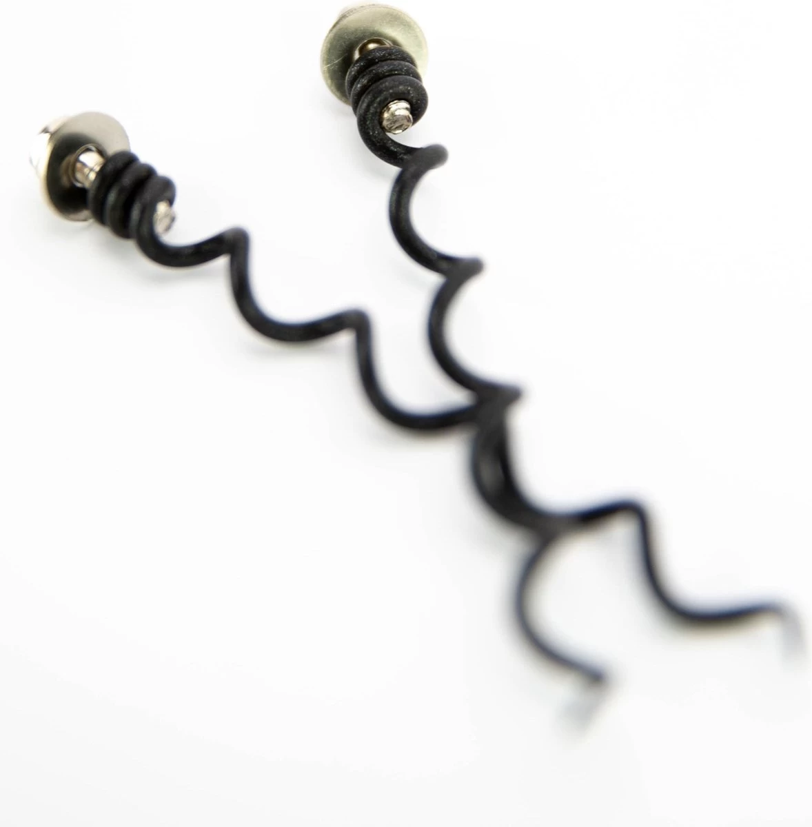 MD- Goods ® Tire-bouchon + Accessoires Pour Le Vin Coffret Cadeau – Coffret Tire-bouchon – Décapsuleur – Bec Verseur – Tire-bouchon – Embout Cadeau – Cuir – Marron 11 MD- Goods ® Tire-bouchon + Accessoires Pour Le Vin Coffret Cadeau – Coffret Tire-bouchon – Décapsuleur – Bec Verseur – Tire-bouchon – Embout Cadeau – Cuir – Marron – Image 9