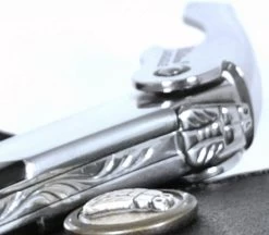 CHATEAU LAGUIOLE © MEILLEUR SOMMELIER DU MONDE - COUTEAU SOMMELIER OUVRE BOUTEILLE DE LUXE FINITION CORNE DE RENNES ANDREAS LARSSON (SUEDE) 15 CHATEAU LAGUIOLE © MEILLEUR SOMMELIER DU MONDE - COUTEAU SOMMELIER OUVRE BOUTEILLE DE LUXE FINITION CORNE DE RENNES ANDREAS LARSSON (SUEDE) -Dégustation Délicate 1200x1047