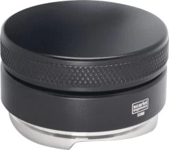 Expresso écarlate | Distributeur "Grande TRE" Pour Barista; Pour Une Extraction Parfaite Avec Des Machines De Sérigraphie; Des Tailles Différentes; à Toute épreuve. Noir 58,5 Mm + Planche De Tige 17 Expresso écarlate | Distributeur "Grande TRE" Pour Barista; Pour Une Extraction Parfaite Avec Des Machines De Sérigraphie; Des Tailles Différentes; à Toute épreuve. Noir 58,5 Mm + Planche De Tige -Dégustation Délicate 1200x1065 3