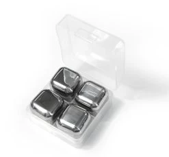 Pierres à Whisky En Acier Inoxydable - Ensemble Premium - Pierres à Whisky En Métal - 4 Pièces - SEC 22 Pierres à Whisky En Acier Inoxydable - Ensemble Premium - Pierres à Whisky En Métal - 4 Pièces - SEC -Dégustation Délicate 1200x1114 6