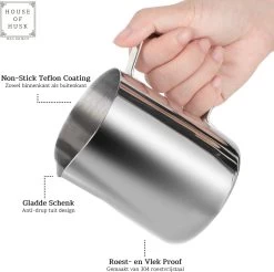 House Of Husk Pot à Lait Avec Art Pen - Pichet Mousseur à Lait 580ml - Argent - Pot à Lait - Pichet à Lait - Acier Inoxydable - Pot à Lait Barista - Avec Stylo Latte Art 11 House Of Husk Pot à Lait Avec Art Pen - Pichet Mousseur à Lait 580ml - Argent - Pot à Lait - Pichet à Lait - Acier Inoxydable - Pot à Lait Barista - Avec Stylo Latte Art -Dégustation Délicate 1200x1193 8