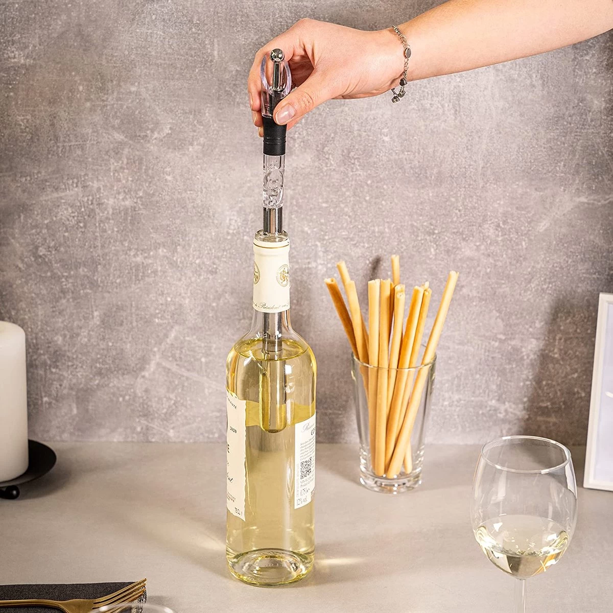 Tige De Refroidisseur De Vin - Bâton - Verseur De Vin - Bec Verseur - Acier Inoxydable - Convient à N'importe Quelle Bouteille De Vin - Emballage Cadeau 5 Tige De Refroidisseur De Vin - Bâton - Verseur De Vin - Bec Verseur - Acier Inoxydable - Convient à N'importe Quelle Bouteille De Vin - Emballage Cadeau – Image 3