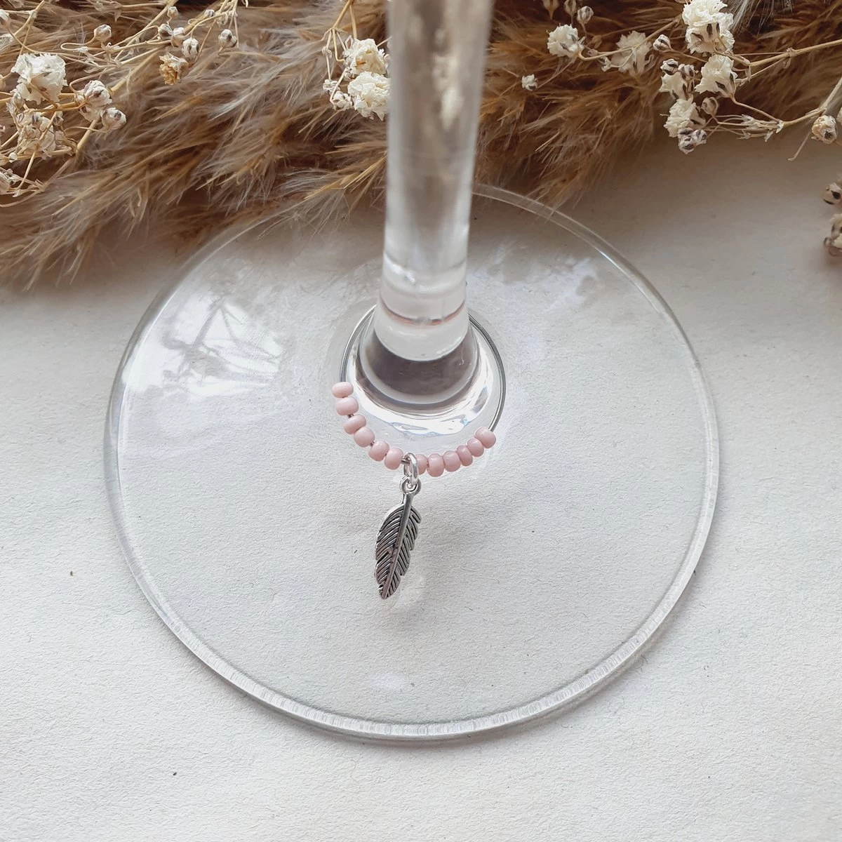 Reconnaître Son Verre à Vin - Belle Plume - Marque-verre - Anneaux Pour Verre à Vin - Argent 4 Reconnaître Son Verre à Vin - Belle Plume - Marque-verre - Anneaux Pour Verre à Vin - Argent – Image 2