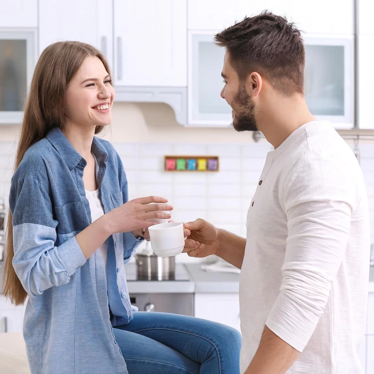 Boîte à Thé Relaxdays 5 Compartiments - Coffre à Thé - Support Pour Sachets De Thé - Bambou - Pour Env.10 Sachets De Thé 6 Boîte à Thé Relaxdays 5 Compartiments - Coffre à Thé - Support Pour Sachets De Thé - Bambou - Pour Env.10 Sachets De Thé – Image 4