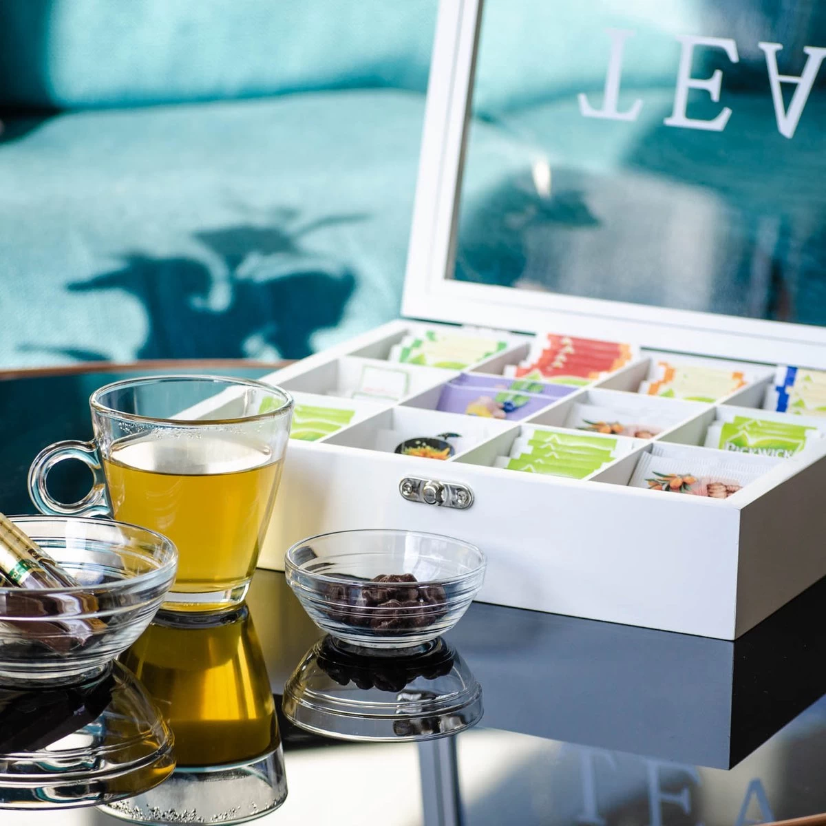 Boîte à Thé Premium - Blanche - Boîte à Thé 12 Compartiments - Verre Véritable - Avec Charnière à Résistance - Non Remplie 8 Boîte à Thé Premium - Blanche - Boîte à Thé 12 Compartiments - Verre Véritable - Avec Charnière à Résistance - Non Remplie – Image 6