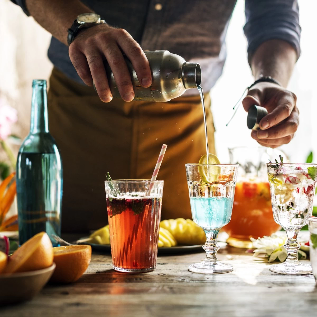 Ensemble De Bar Relaxdays 6 Pièces, Grand Ensemble à Cocktail En Acier Inoxydable, Planche à Découper En Bambou, Shaker à Cocktail 11 Ensemble De Bar Relaxdays 6 Pièces, Grand Ensemble à Cocktail En Acier Inoxydable, Planche à Découper En Bambou, Shaker à Cocktail – Image 9