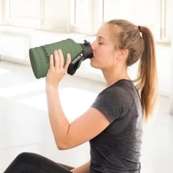 Gourde En Acier Inoxydable Navaris - 2L - Gourde Extra Large En Acier Inoxydable Avec Bouchon - Idéal Pendant Le Sport -Dégustation Délicate 1200x1200 1969