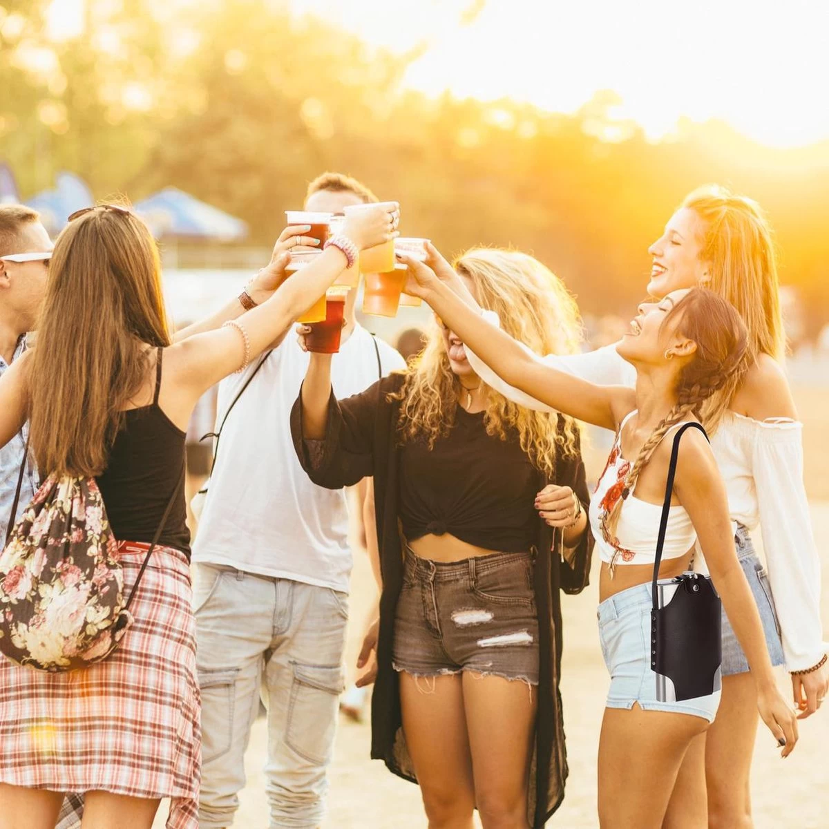 Relaxdays 9 X Pinson Plat En Acier Inoxydable XXL - Flasque De Hanche 1,8 Litre - Sac Bouteille - Sangle De Transport - Acier Inoxydable 5 Relaxdays 9 X Pinson Plat En Acier Inoxydable XXL - Flasque De Hanche 1,8 Litre - Sac Bouteille - Sangle De Transport - Acier Inoxydable – Image 3