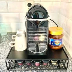 Melili Porte-Capsules Avec Tiroir-Suppholder- Tasses à Café -Acier Inoxydable - Porte-Gobelets Pour 40 - Zwart 13 Melili Porte-Capsules Avec Tiroir-Suppholder- Tasses à Café -Acier Inoxydable - Porte-Gobelets Pour 40 - Zwart -Dégustation Délicate 1200x1200 236