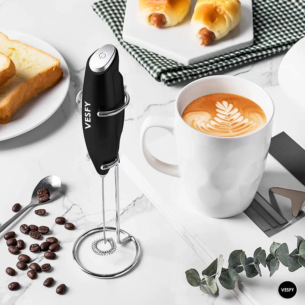 Mousseur à Lait Et Batteur à œufs VESFY Kitchen 2 En 1 Avec Support - Incl. Batteries - Mousseur à Lait Manuel - Mousseur à Lait électrique 4 Mousseur à Lait Et Batteur à œufs VESFY Kitchen 2 En 1 Avec Support - Incl. Batteries - Mousseur à Lait Manuel - Mousseur à Lait électrique – Image 2