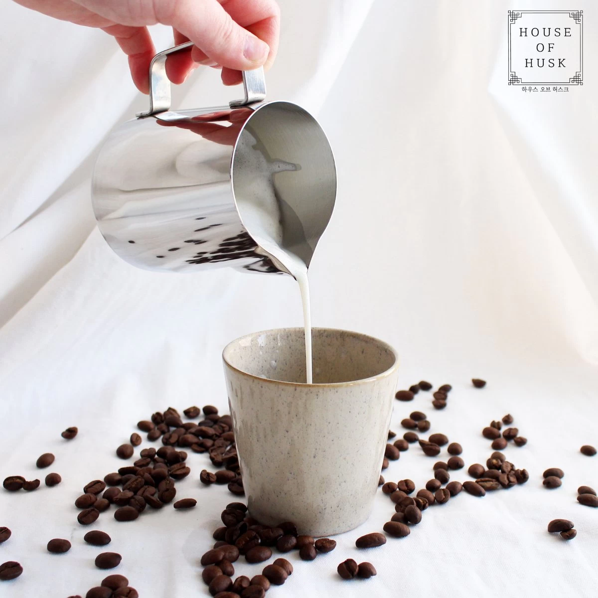House Of Husk Pot à Lait Avec Art Pen - Pichet Mousseur à Lait 580ml - Argent - Pot à Lait - Pichet à Lait - Acier Inoxydable - Pot à Lait Barista - Avec Stylo Latte Art 6 House Of Husk Pot à Lait Avec Art Pen - Pichet Mousseur à Lait 580ml - Argent - Pot à Lait - Pichet à Lait - Acier Inoxydable - Pot à Lait Barista - Avec Stylo Latte Art – Image 4