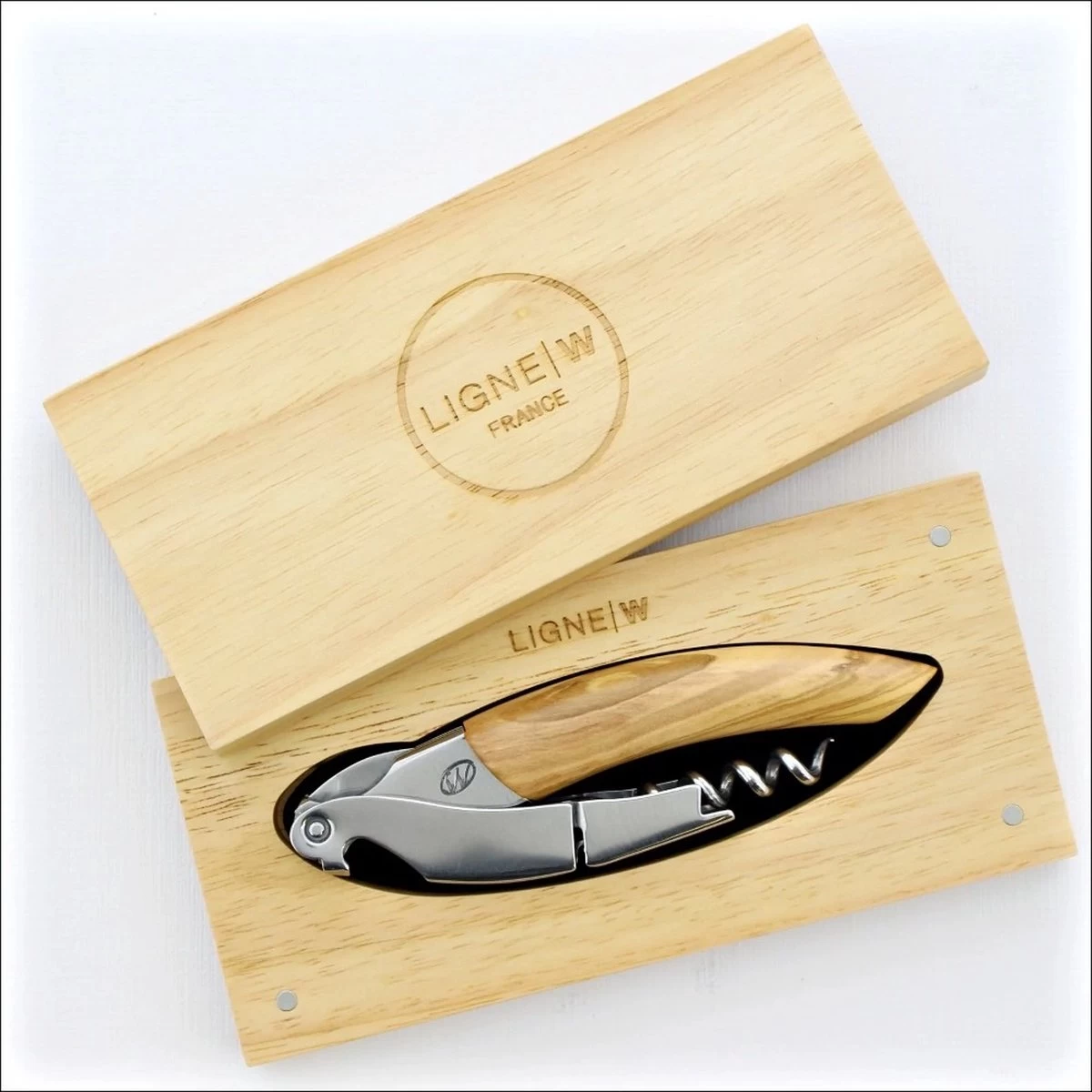 LIGNE W - ORIGINE PRESTIGE - COUTEAU SOMMELIER OUVRE BOUTEILLE DE LUXE BOIS D'OLIVIER 4 LIGNE W - ORIGINE PRESTIGE - COUTEAU SOMMELIER OUVRE BOUTEILLE DE LUXE BOIS D'OLIVIER – Image 2