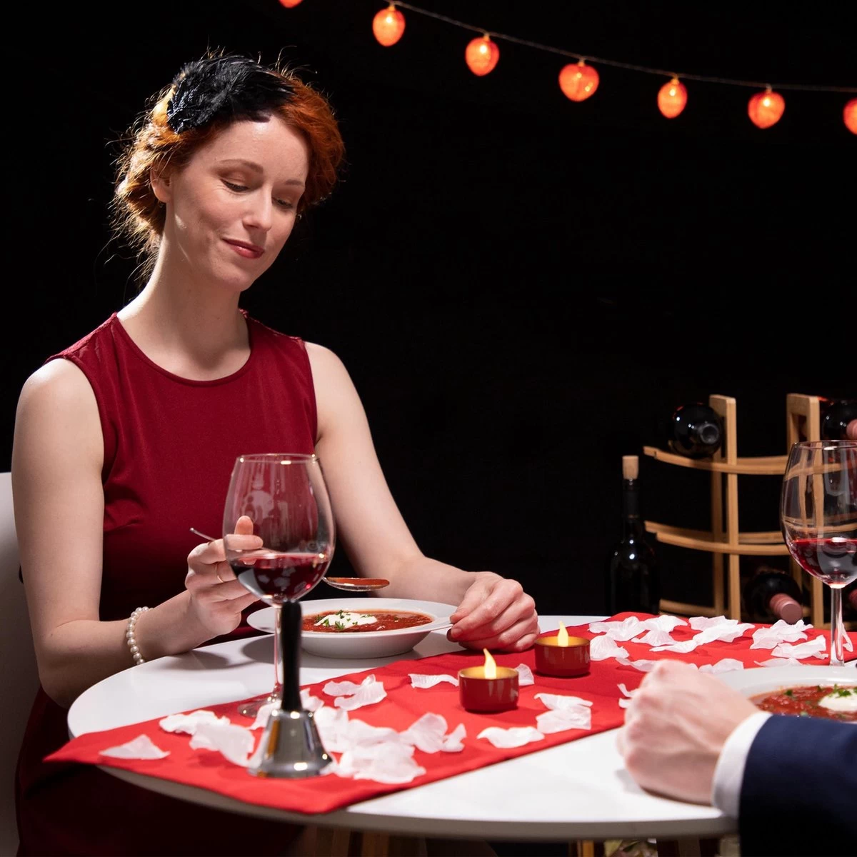 Relaxdays 96 X Bougies Chauffe-plat LED Dans Un Ensemble De Bougies Chauffe-plat - éclairage De Fête - Atmosphérique - Blanc 8 Relaxdays 96 X Bougies Chauffe-plat LED Dans Un Ensemble De Bougies Chauffe-plat - éclairage De Fête - Atmosphérique - Blanc – Image 6