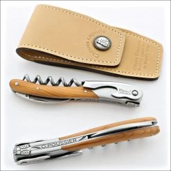 CHATEAU LAGUIOLE © MEILLEUR SOMMELIER DU MONDE - COUTEAU SOMMELIER OUVRE BOUTEILLE DE LUXE FINITION BOIS D'IF - OLIVIER POUSSIER (FRANCE)