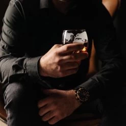 MikaMax Whiskey Globe Decanter Deluxe Set - 0,9 L - Incl. 2 Verres -Dégustation Délicate 1200x1200 912