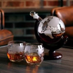 MikaMax Whiskey Globe Decanter Deluxe Set - 0,9 L - Incl. 2 Verres -Dégustation Délicate 1200x1200 915