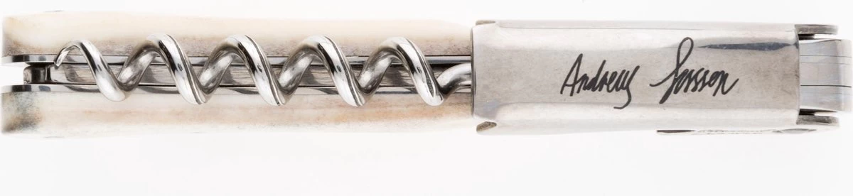 CHATEAU LAGUIOLE © MEILLEUR SOMMELIER DU MONDE - COUTEAU SOMMELIER OUVRE BOUTEILLE DE LUXE FINITION CORNE DE RENNES ANDREAS LARSSON (SUEDE) 4 CHATEAU LAGUIOLE © MEILLEUR SOMMELIER DU MONDE - COUTEAU SOMMELIER OUVRE BOUTEILLE DE LUXE FINITION CORNE DE RENNES ANDREAS LARSSON (SUEDE) – Image 2