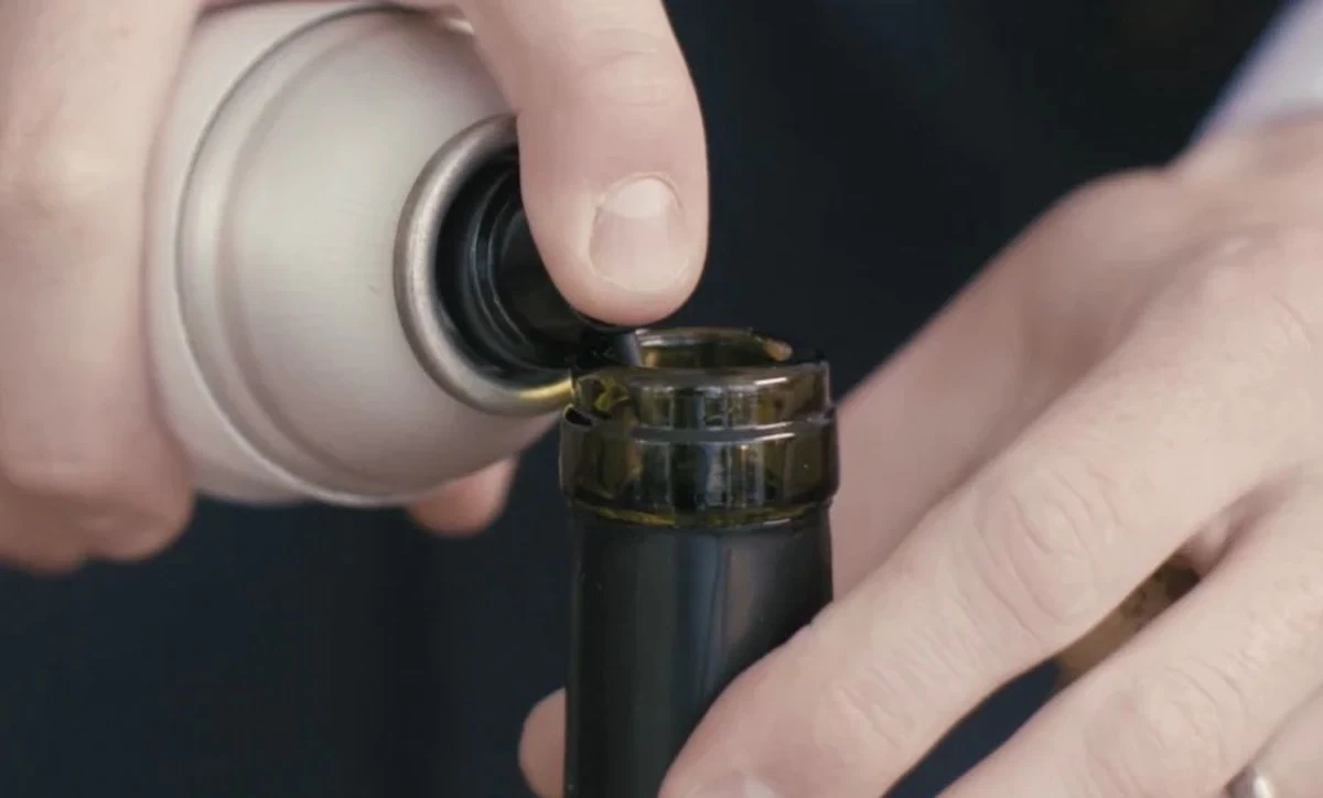 Guardavino - Conservation Du Vin - Conservez Les Bouteilles De Vin Ouvertes Jusqu'à 4 Semaines 6 Guardavino - Conservation Du Vin - Conservez Les Bouteilles De Vin Ouvertes Jusqu'à 4 Semaines – Image 4