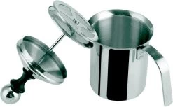 DOWO® - Mousseur à Lait Manuel - Acier Inoxydable - 400 Ml - Passe Au Lave-vaisselle - Barista - Pot à Lait - Base Résistante à La Chaleur - Induction 13 DOWO® - Mousseur à Lait Manuel - Acier Inoxydable - 400 Ml - Passe Au Lave-vaisselle - Barista - Pot à Lait - Base Résistante à La Chaleur - Induction -Dégustation Délicate 1200x741 1