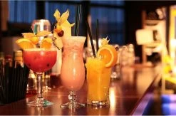 Ensemble à Cocktail 5 Pièces Alpina - Acier Inoxydable - Coffret Cadeau 38 Ensemble à Cocktail 5 Pièces Alpina - Acier Inoxydable - Coffret Cadeau -Dégustation Délicate 1200x794 1