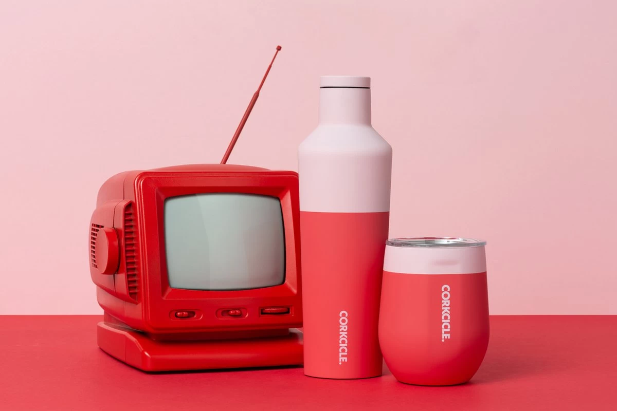 Corkcicle Thermos Gourde COLOR BLOCK SHORTCAKE 9oz. Gourde 270ml Acier Inoxydable Rose-Rouge - Série Colorblock - Acier Inoxydable Acier Inoxydable 5 Corkcicle Thermos Gourde COLOR BLOCK SHORTCAKE 9oz. Gourde 270ml Acier Inoxydable Rose-Rouge - Série Colorblock - Acier Inoxydable Acier Inoxydable – Image 3