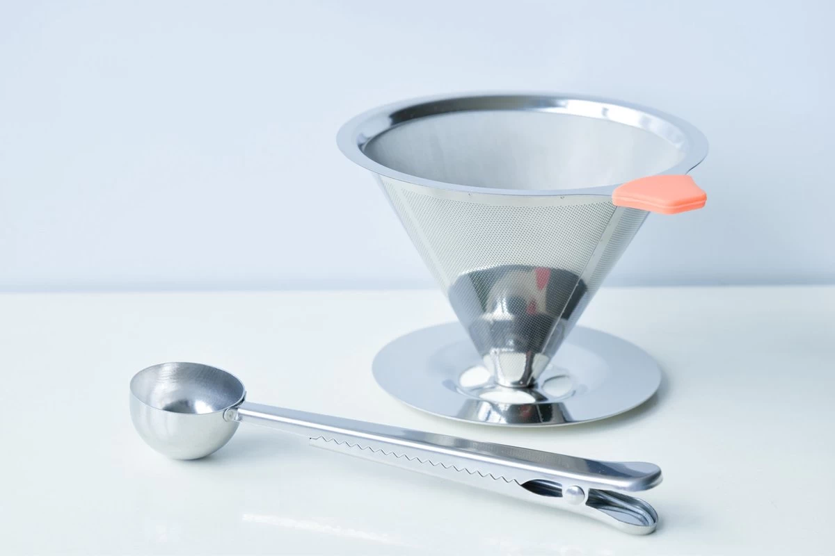 Filtre à Café Réutilisable Avec Cuillère à Café En Acier Inoxydable | Porte-filtre à Café Permanent | Pour Faire Du Café | Le Café Filtre Verse | 1 à 4 Tasses | Filtre à Café Lavable | Filtre à Café De Voyage / Camping 5 Filtre à Café Réutilisable Avec Cuillère à Café En Acier Inoxydable | Porte-filtre à Café Permanent | Pour Faire Du Café | Le Café Filtre Verse | 1 à 4 Tasses | Filtre à Café Lavable | Filtre à Café De Voyage / Camping – Image 3