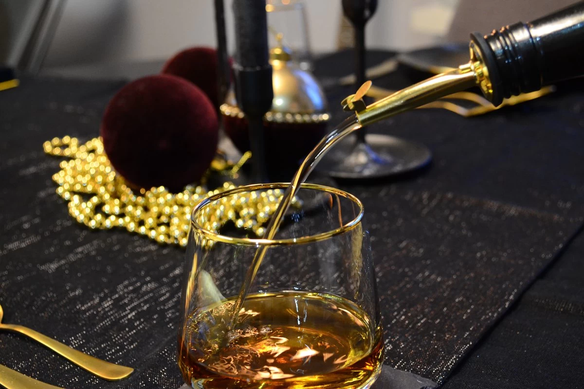 Bec Verseur De Luxe, Bouteille, Vin, Verseur, Cocktail, Or, Huile D'olive, Majordome De Bar, Whisky, Bouchon Cadeau, Cuisine, Dîner 5 Bec Verseur De Luxe, Bouteille, Vin, Verseur, Cocktail, Or, Huile D'olive, Majordome De Bar, Whisky, Bouchon Cadeau, Cuisine, Dîner – Image 3