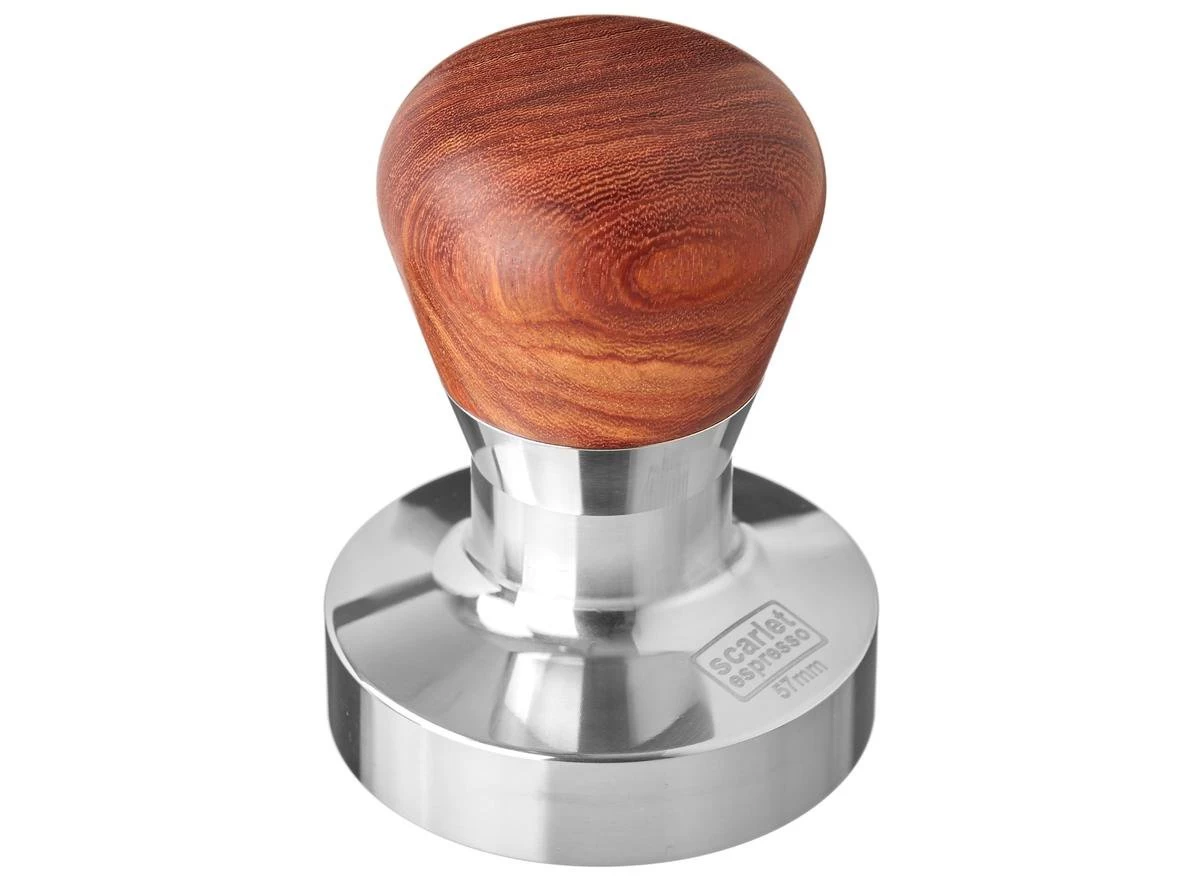 Expresso écarlate | Tamper "Passion" Pour Barista; Avec Poignée Ergonomique En PVC Ou En Bois Précieux De Votre Choix Et Base En Acier Inoxydable De Précision. Bois De Santal Rouge 57 Mm 6 Expresso écarlate | Tamper "Passion" Pour Barista; Avec Poignée Ergonomique En PVC Ou En Bois Précieux De Votre Choix Et Base En Acier Inoxydable De Précision. Bois De Santal Rouge 57 Mm – Image 4
