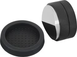 Expresso écarlate | Distributeur "Grande DUO" Pour Barista; Pour Une Extraction Parfaite Avec Des Machines De Sérigraphie; Couleurs Différentes; Version Robuste. 51 Mm 22 Expresso écarlate | Distributeur "Grande DUO" Pour Barista; Pour Une Extraction Parfaite Avec Des Machines De Sérigraphie; Couleurs Différentes; Version Robuste. 51 Mm -Dégustation Délicate 1200x894