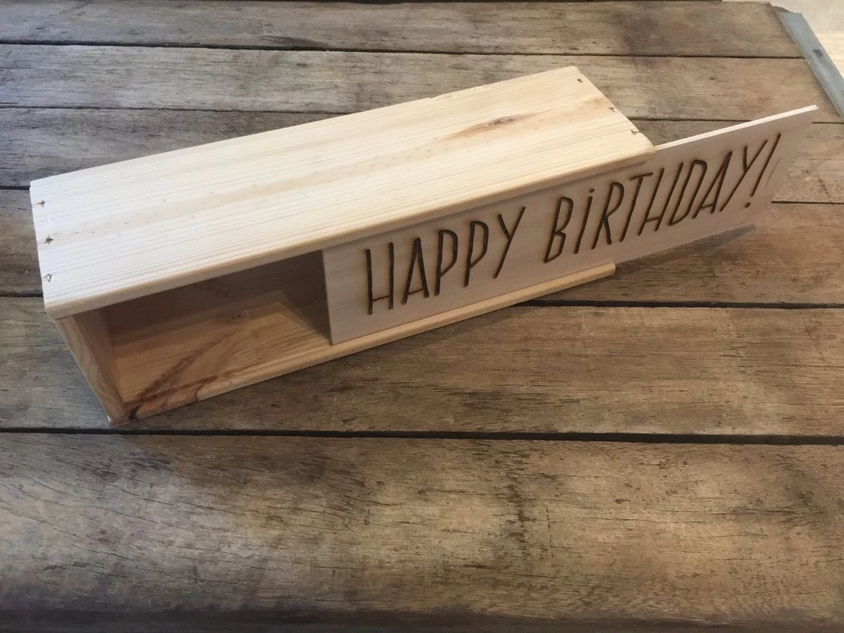 Dotti Woods - Merk Belge - Coffret Cadeau Anniversaire - Coffret Vin/Coffret Vin - Happy Birthday 4 Dotti Woods - Merk Belge - Coffret Cadeau Anniversaire - Coffret Vin/Coffret Vin - Happy Birthday – Image 2