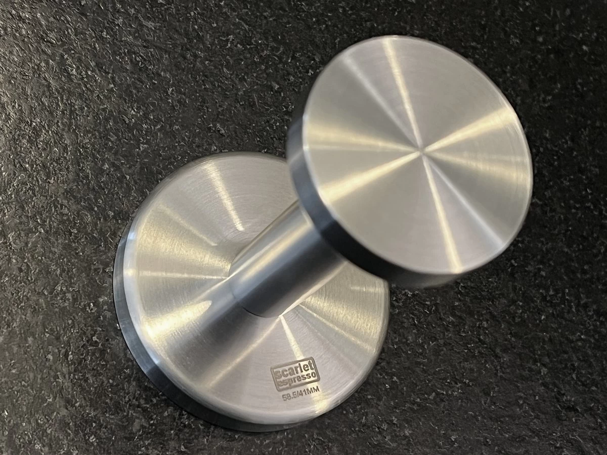 Expresso écarlate | Dameuse "LM1 DUO" 41 Et 58/58,5mm En Acier Inoxydable CNC De Précision, En Acier Inoxydable, Dameuse Professionnelle En Acier Inoxydable 58,5 Mm 7 Expresso écarlate | Dameuse "LM1 DUO" 41 Et 58/58,5mm En Acier Inoxydable CNC De Précision, En Acier Inoxydable, Dameuse Professionnelle En Acier Inoxydable 58,5 Mm – Image 5