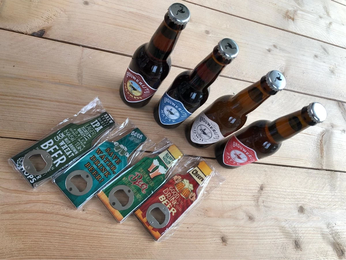 Décapsuleur Boisson Verte Bonne Bière Avec De Bons Amis Magnétique - Bière - Amusement - Ouvre - Ouvre-bière - Cadeau - Père - Papa 4 Décapsuleur Boisson Verte Bonne Bière Avec De Bons Amis Magnétique - Bière - Amusement - Ouvre - Ouvre-bière - Cadeau - Père - Papa – Image 2