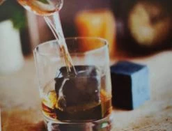 Sparq Home - Pierre à Savon / Stéatite - Pierres à Whisky Set De 8 Grandes Roches à Whisky / Pierres à Whisky / Glaçons / Cadeau / Noël -Dégustation Délicate 1200x913 2