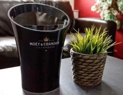 Seau à Glace Moët & Chandon - Refroidisseur à Champagne De Luxe - Refroidisseur à Vin - Refroidisseur - Zwart - Noir -Dégustation Délicate 1200x921 1