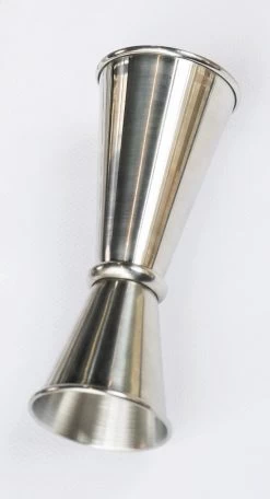 Cocora Jigger Bar Buddy Drink Buddy - 25/50 Ml - Acier Inoxydable De Haute Qualité - Cocktails 7 Cocora Jigger Bar Buddy Drink Buddy - 25/50 Ml - Acier Inoxydable De Haute Qualité - Cocktails -Dégustation Délicate 650x1200 6