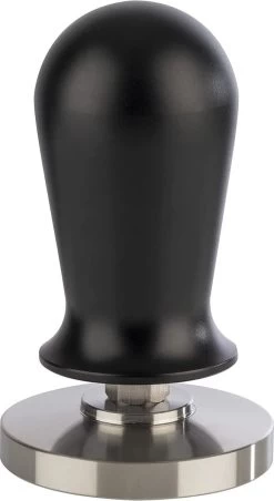 Buddy´s Bar - Barista Edition, Tamper Premium, Compresseur à Café Base Ø 58 Mm, H : 10 Cm, Acier Inoxydable, Tampon Expresso Pour Porte-tamis 58 Mm, Tamper à Café Avec Tapis En Silicone, Poignée Noire 12 Buddy´s Bar - Barista Edition, Tamper Premium, Compresseur à Café Base Ø 58 Mm, H : 10 Cm, Acier Inoxydable, Tampon Expresso Pour Porte-tamis 58 Mm, Tamper à Café Avec Tapis En Silicone, Poignée Noire -Dégustation Délicate 656x1200