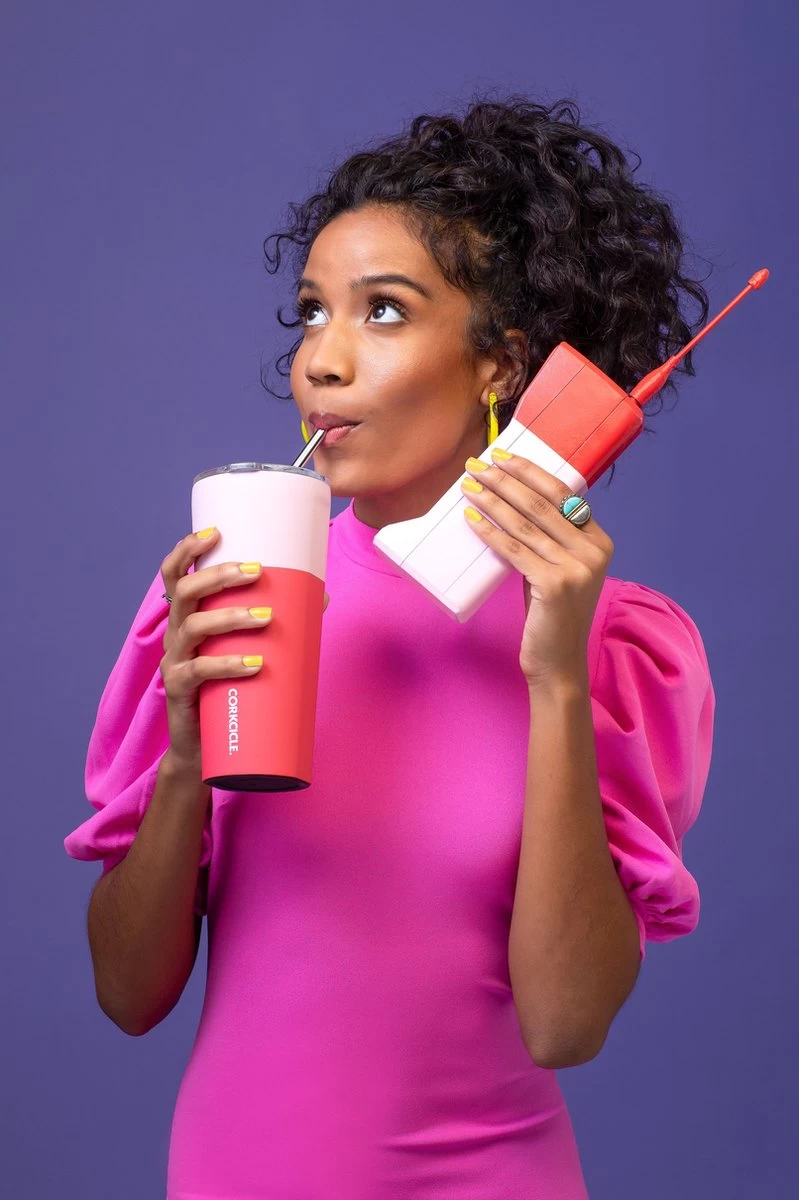 Corkcicle Thermos Gourde COLOR BLOCK SHORTCAKE 9oz. Gourde 270ml Acier Inoxydable Rose-Rouge - Série Colorblock - Acier Inoxydable Acier Inoxydable 7 Corkcicle Thermos Gourde COLOR BLOCK SHORTCAKE 9oz. Gourde 270ml Acier Inoxydable Rose-Rouge - Série Colorblock - Acier Inoxydable Acier Inoxydable – Image 5