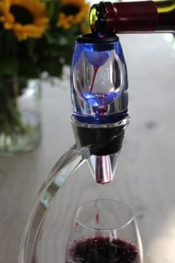 United Entertainment - Décanteur à Vin Magique Deluxe 14 United Entertainment - Décanteur à Vin Magique Deluxe -Dégustation Délicate 800x1200 33