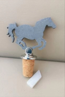 Sparq Home - Bouchon à Vin - Cheval - Pierre à Savon - Bouchon à Vin - Accessoires Pour Le Vin 17 Sparq Home - Bouchon à Vin - Cheval - Pierre à Savon - Bouchon à Vin - Accessoires Pour Le Vin -Dégustation Délicate 805x1200 1
