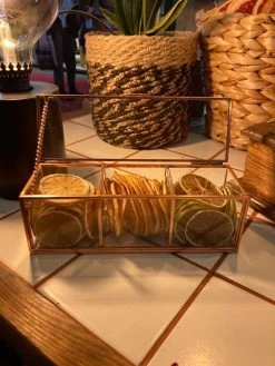 Giftbox Small : 3 X Fruits Secs Pour Cocktails Dans Une Belle Boîte En Verre. 17 Giftbox Small : 3 X Fruits Secs Pour Cocktails Dans Une Belle Boîte En Verre. -Dégustation Délicate 900x1200 57