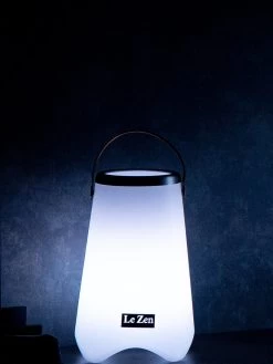 Le Zen - Refroidisseur à Vin Petit Avec Haut-Parleur Bluetooth Et Lumière Led - Refroidisseur À Vin Pour Extérieur Et Intérieur - Refroidisseur À Vin Pour 1 Bouteille -Dégustation Délicate 902x1200 1